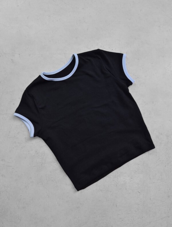 TOP B&N NEGRO